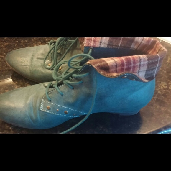 Ankle boots