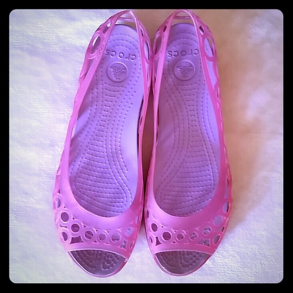 Crocs pink flats 7