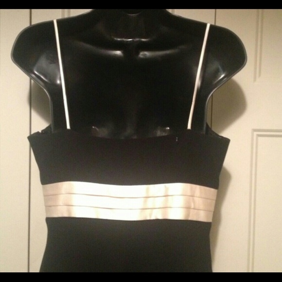 Black & cream evening dress - Picture 3 of 3