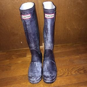 Hunter rain boots! Lightly worn purple classics