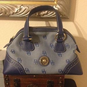 Dooney & Bourke Hand Bag