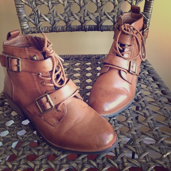 NEW- Forever 21 Brown Ankle Boots- Sz. 7
