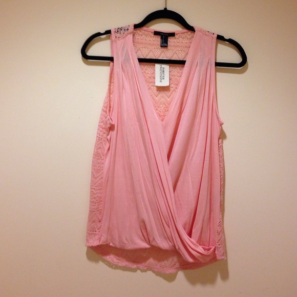 🚫SOLD ON EBAY🚫Pink wrapped front top