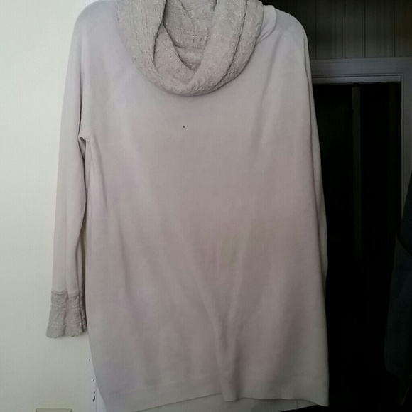 Off white sweater