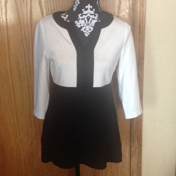 White House Black Market top