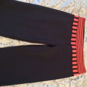 •REDUCED•BNWOT Lululemon GROOVE Yoga Pants SIZE 6