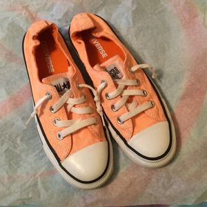 Women's Peach colored Converse