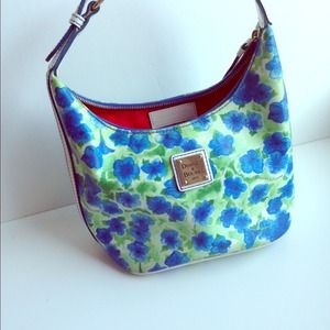 Small Dooney & Bourke bucket bag