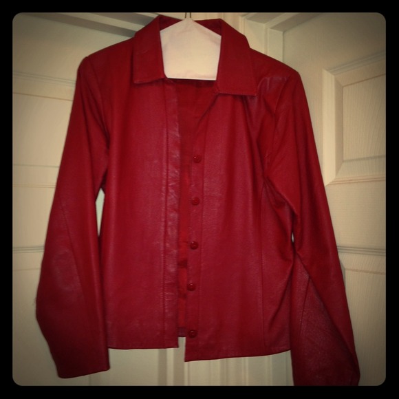 Bagatelle deep RED LEATHER short women's jacket