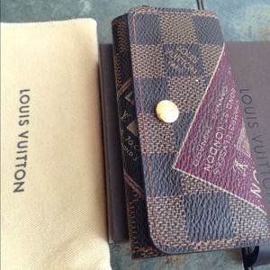 Authentic LV keyholder 🚫No longer available 🚫