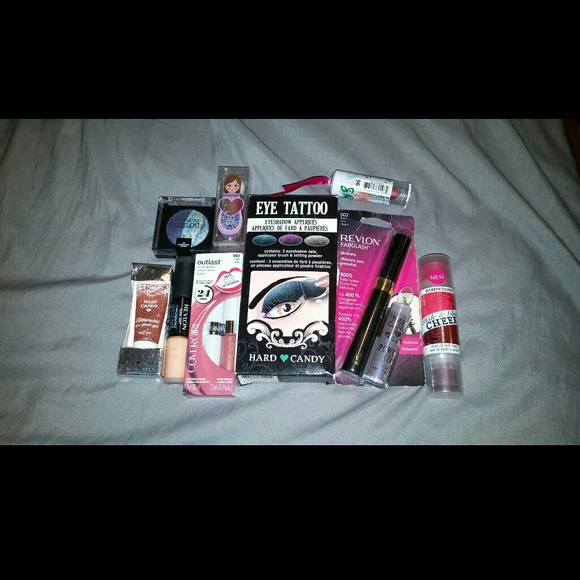 Makeup bundle *HOLD*