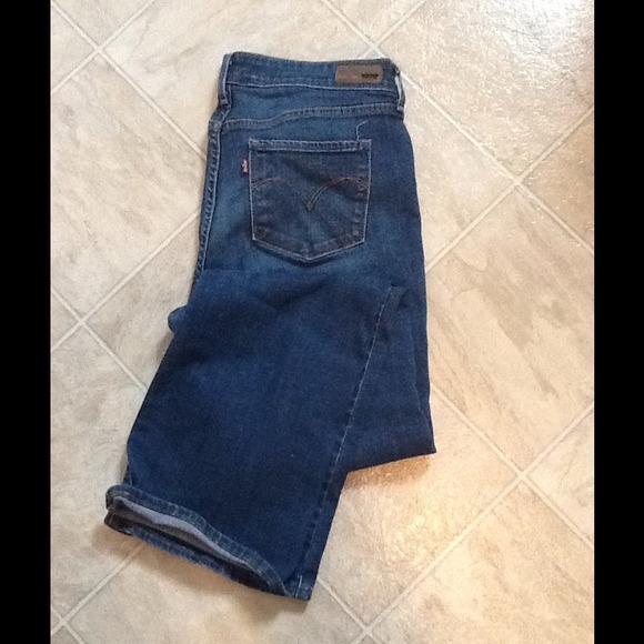 Levi jeans