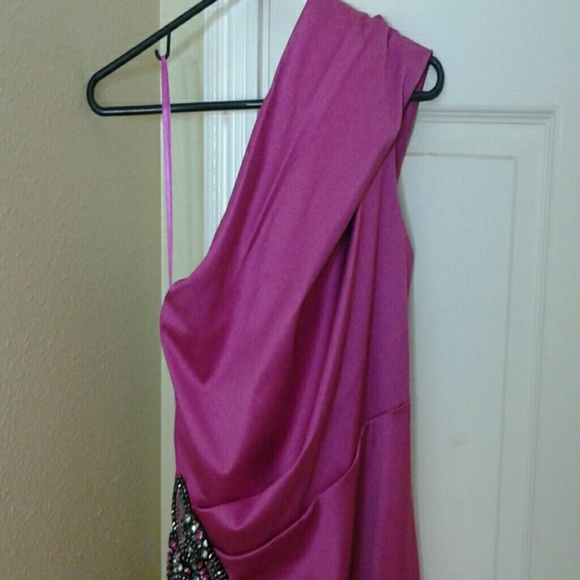 Dress - Picture 3 of 4