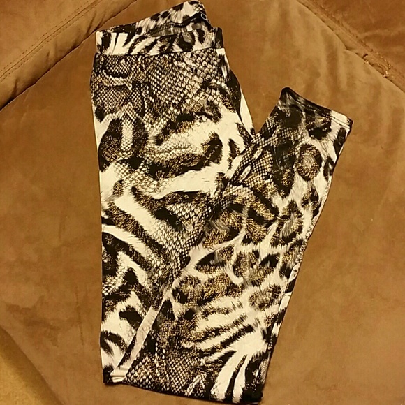 Deb Animal print leggings