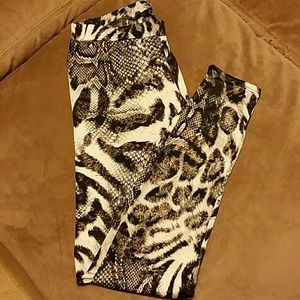Deb Animal print leggings