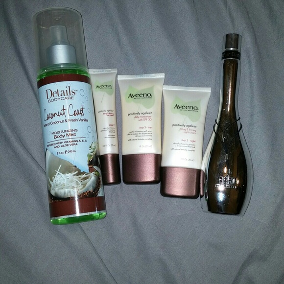 Body spray and extra!Sorry jlo parfume not include