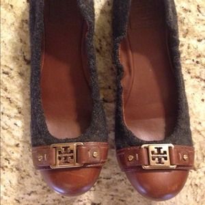 Reserved for Amelca Authentic Tory Burch Flats 😍