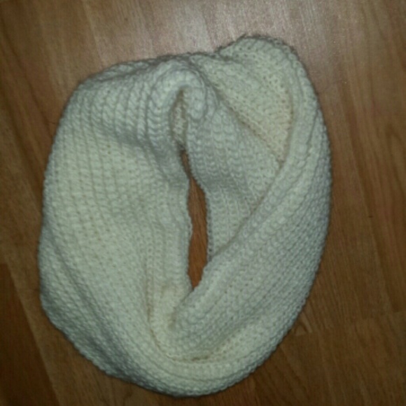 Ivory infinity scarf