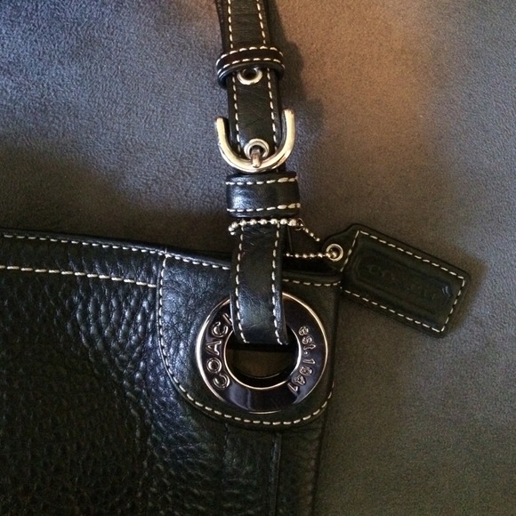 Authentic Coach bag - Picture 4 of 4