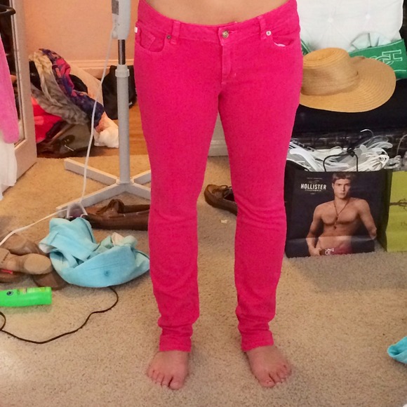 Pink skinny jeans