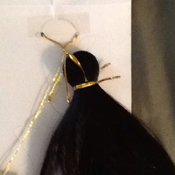 Hair - Picture 3 of 4