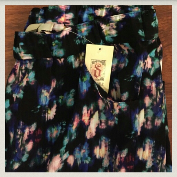 SOLD****Flower print and black dressy pants