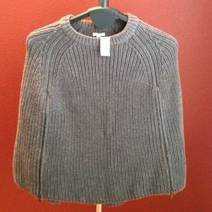 Warm and cozy Grey GAP poncho