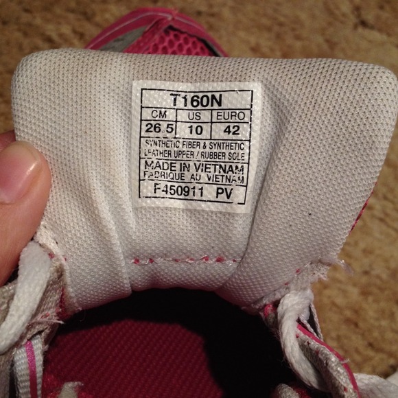 REDUCED! Asics running shoe - Picture 4 of 4