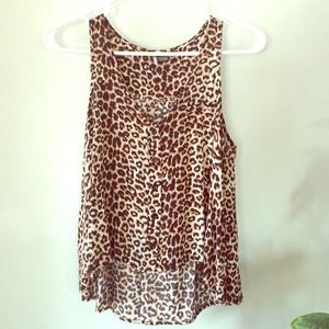 🐯Hi-low cheetah print blouse