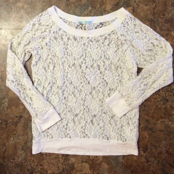 Maurice's cream lace top. Size medium.