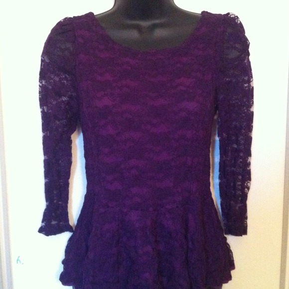 Green Envelope (L) Ladies lace blouse