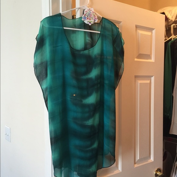 BRAND NEW Becca Swimsuit Cover