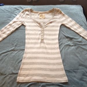 Hollister shirt