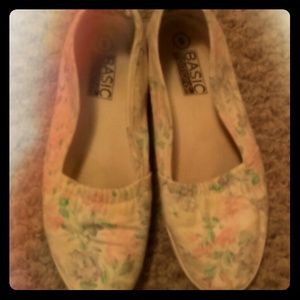 Floral flats