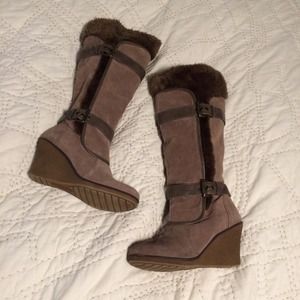 dark tan wedge snow boots