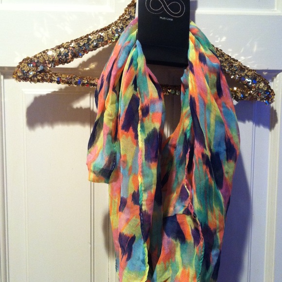 Multi color circle scarf