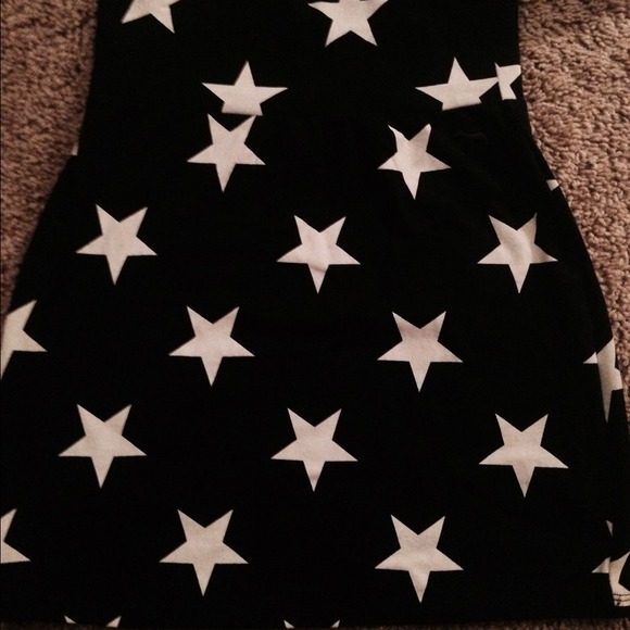 🆕Victoria Secret Pink skirt ⭐️⭐️⭐️ - Picture 3 of 4