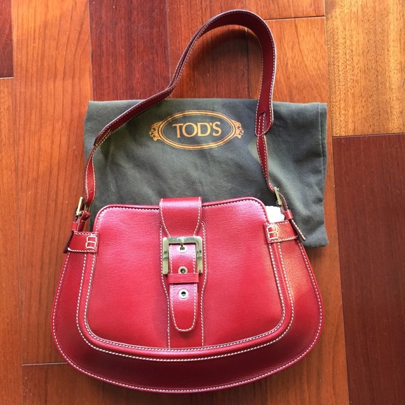 HP🎉BNWOT [tod's] red leather buckle satchel - Picture 1 of 2