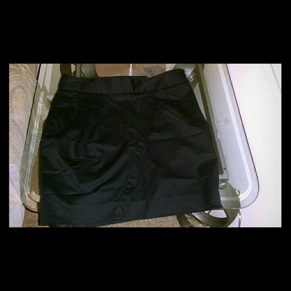 Brand new black mini skirt size small. - Picture 1 of 4