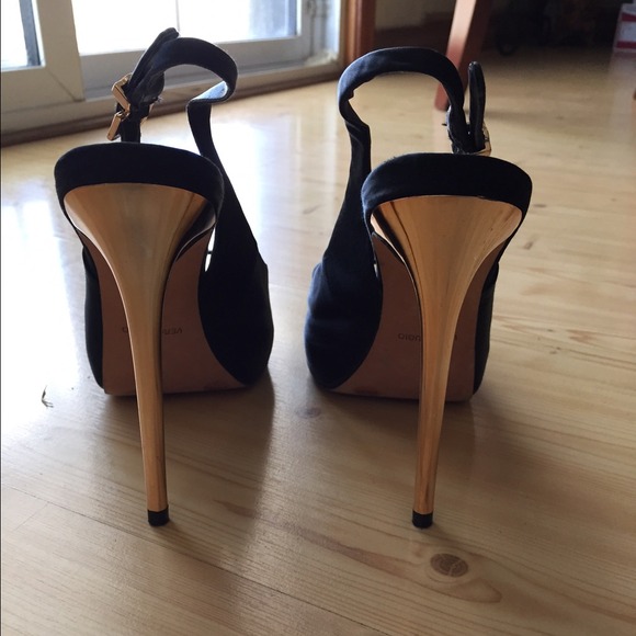 BCBGMAXAZRIA Open Toe Heel Shoe - Picture 3 of 4