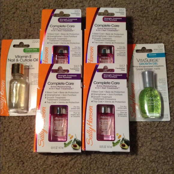 Sally Hansen finger nail products