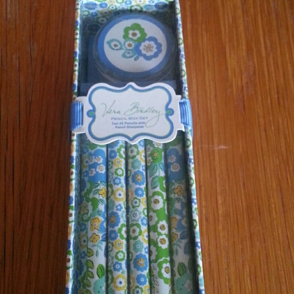New Vera Bradley English Meadow pencil set