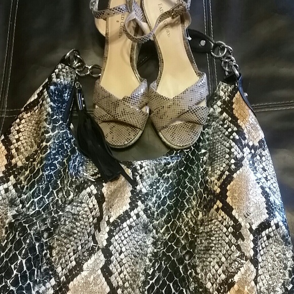 Shoes/handbag
