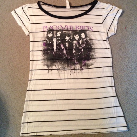 Black veil brides band shirt