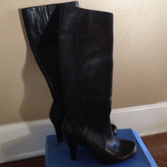Guess boots!