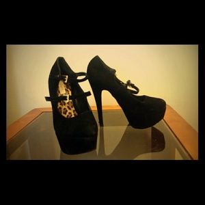 Black suede heels