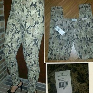 NWT  Skinny Jeans Ralph Lauren