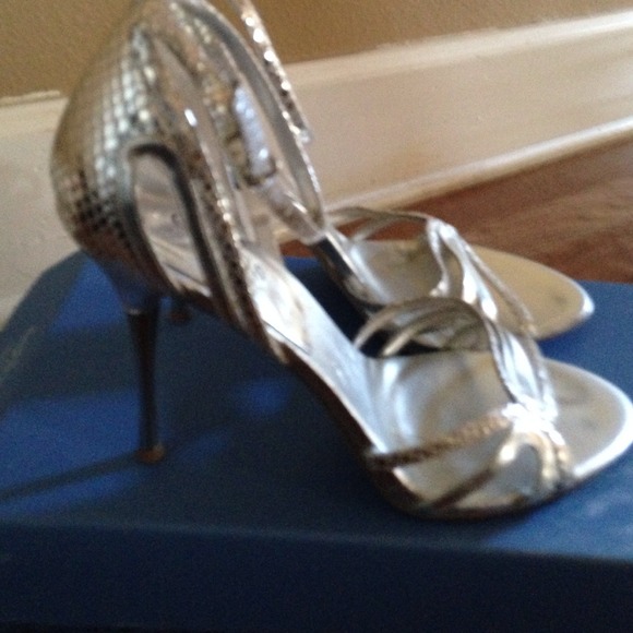 Guess sandals!