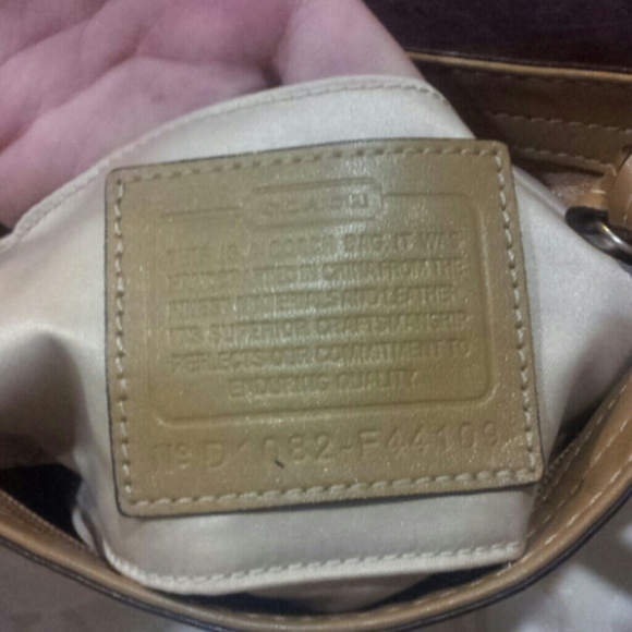Purse - Picture 3 of 3