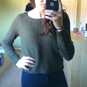 💥REDUCED💥 Cute Sweater!